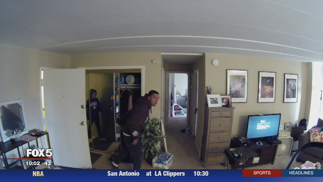 Police searching for 2 suspects in apartment burglary | FOX 5 DC
