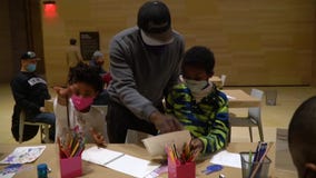 Philly Drawing Club: Local artist teaches everyone how to find their inner artist