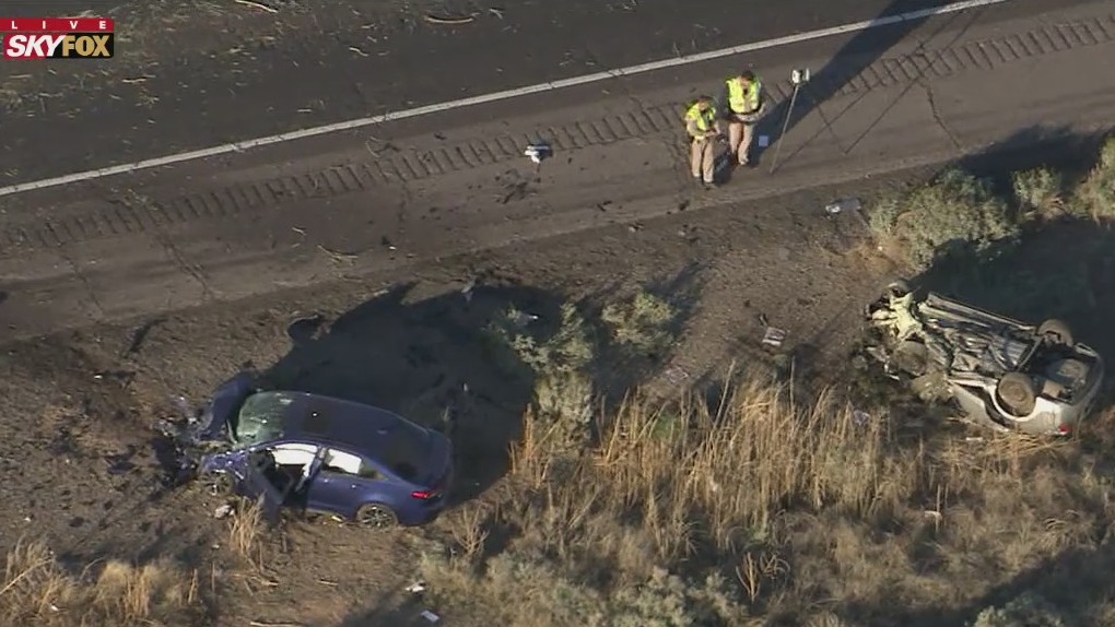 Crash closes I-10 near Riggs Road | FOX 10 Phoenix