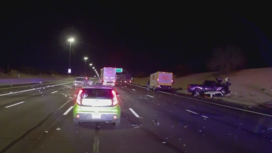 Viewer captures aftermath of deadly US 60 crash in Mesa | FOX 10 Phoenix