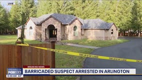 Barricaded suspect arrested in Arlington