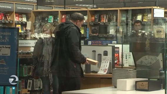 E-commerce diminishes holiday foot traffic at brick and mortar stores