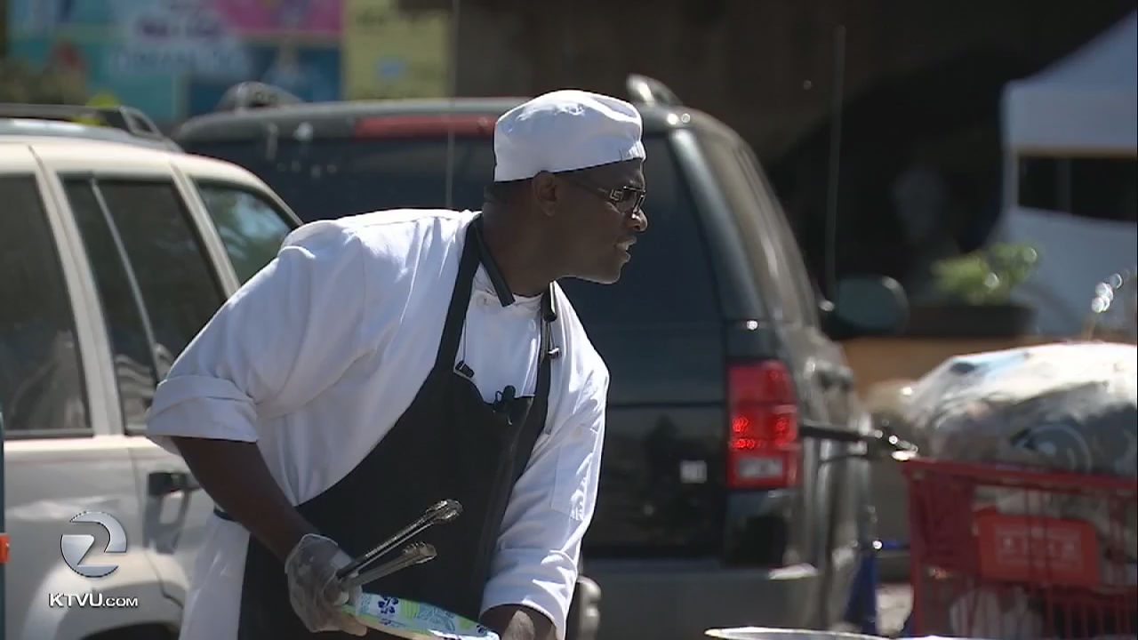 Chef Pat loses restaurant in fire, uses skills to feed Oakland's homeless