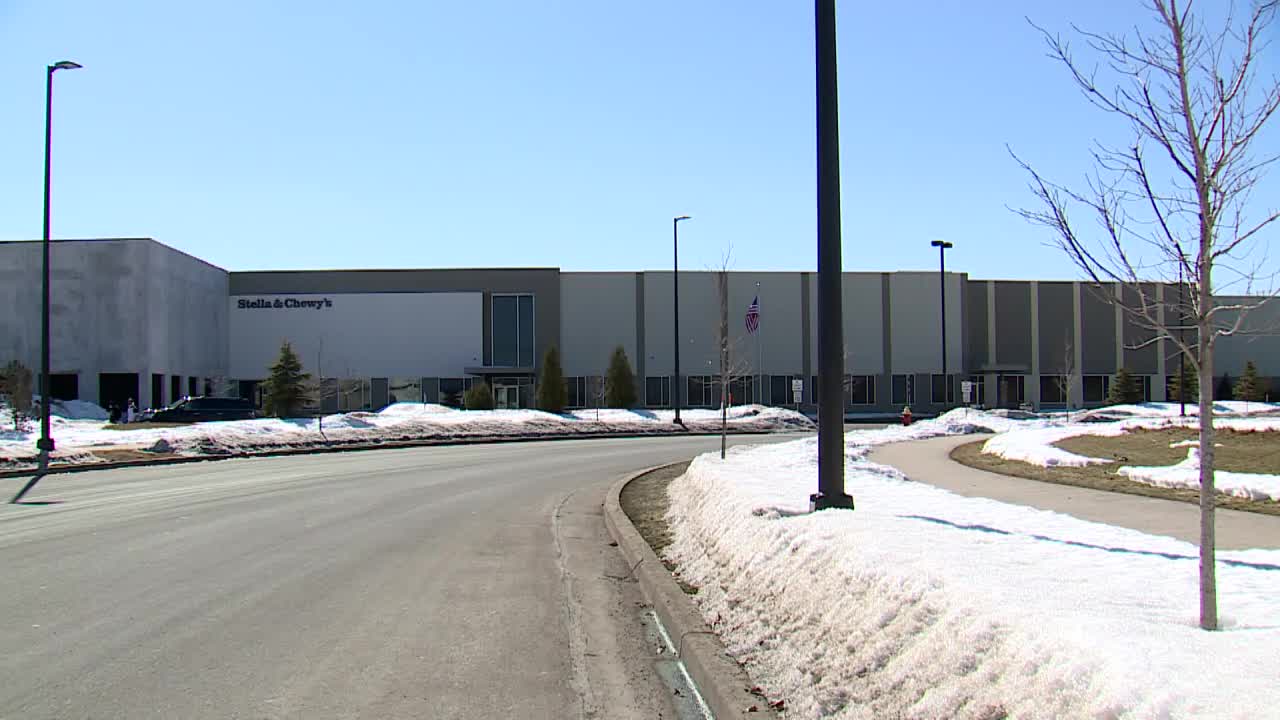 Stella & Chewy?s expands in Oak Creek, expected to create 245 jobs