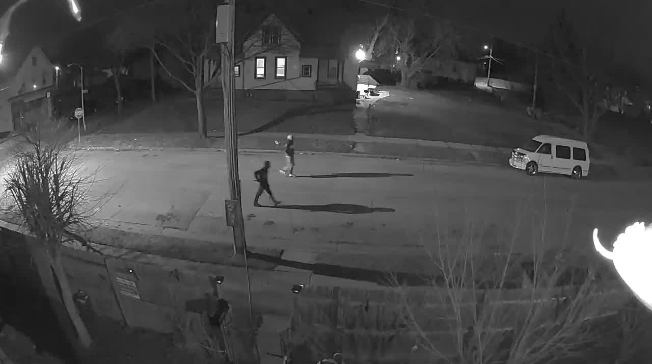 MPD seeks to ID suspects wanted for shooting near 11th and Meinecke