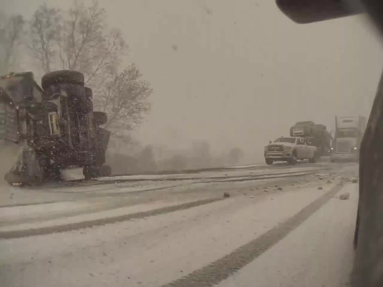 Car camera captures snowy pileup in Washington County