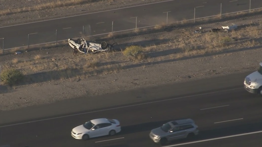Injuries reported in rollover crash on Loop 202: DPS | FOX 10 Phoenix
