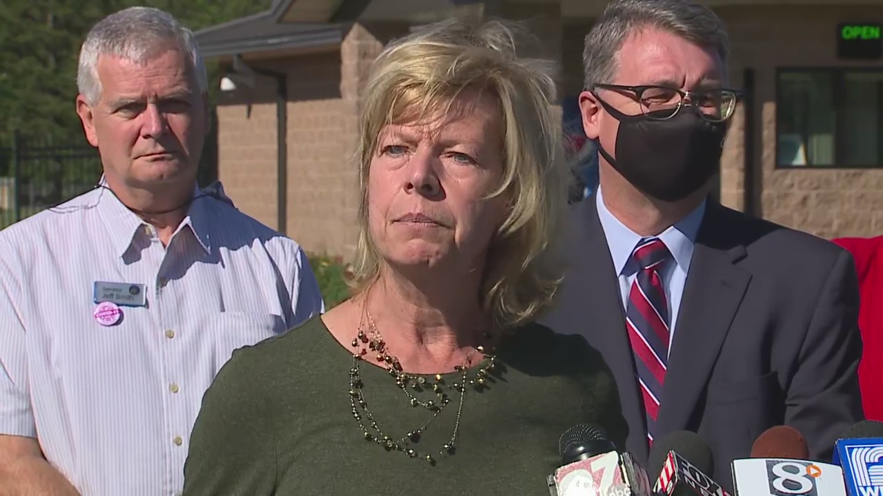 Sen. Baldwin at Fort McCoy