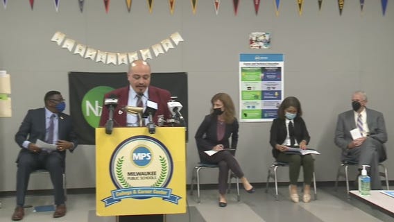 Mayor Barrett works with MPS, MATC and UWM to grow FAFSA completion efforts