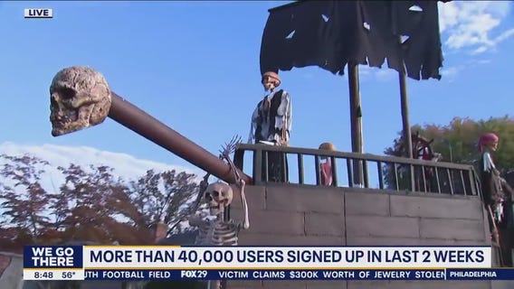 Hop from one Halloween house to another using local app