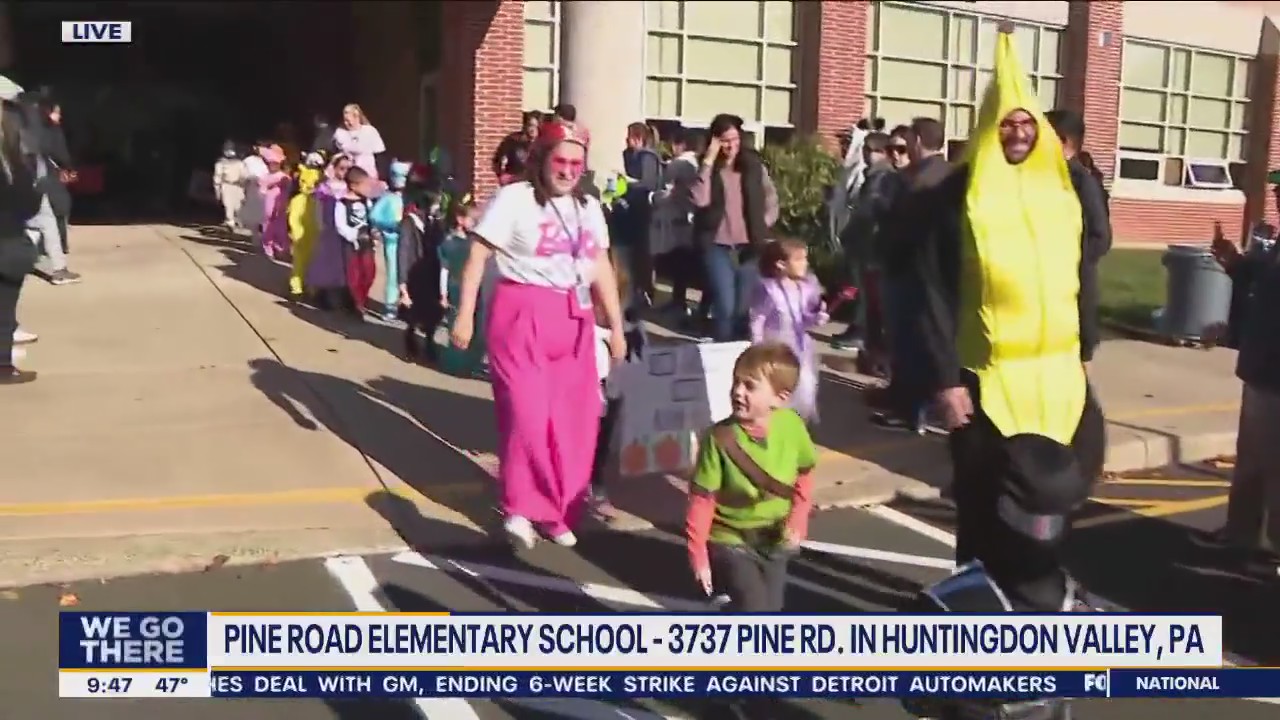 Kids celebrates Halloween in school!