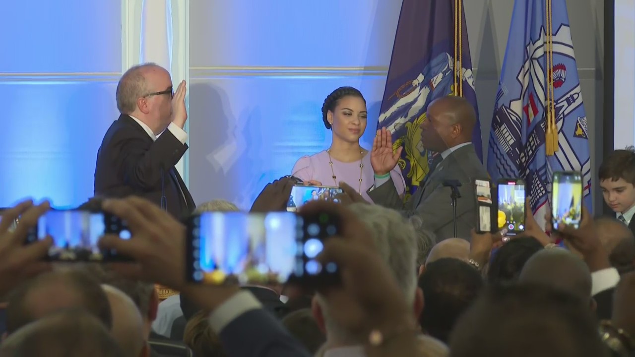 Cavalier Johnson sworn in as mayor of Milwaukee