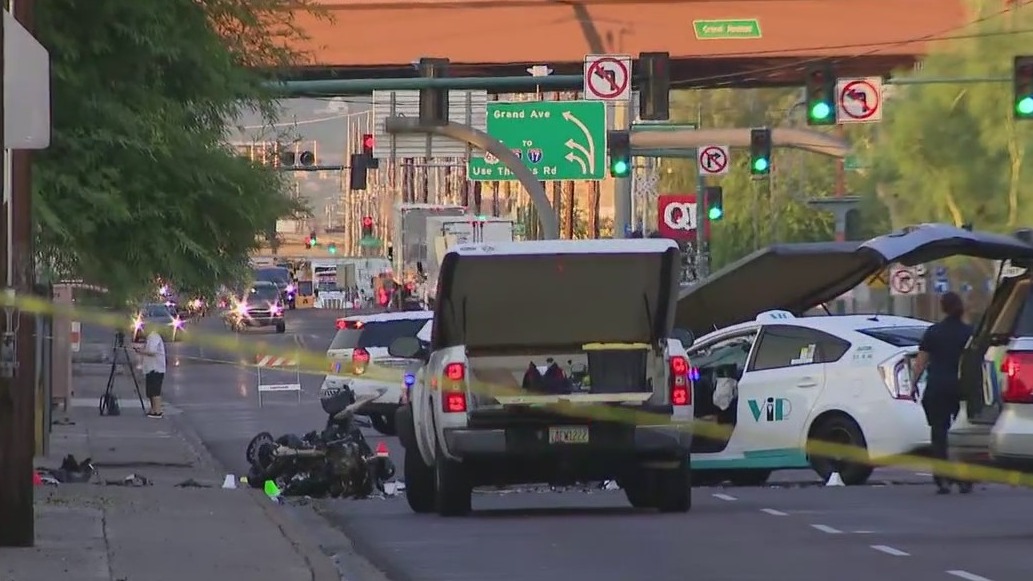 Motorcyclist critically injured in Phoenix crash | FOX 10 Phoenix