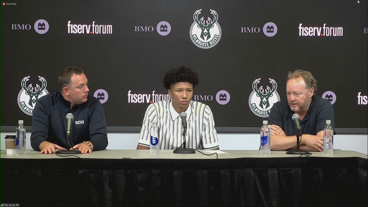 Bucks introduce 2022 first round NBA draft pick