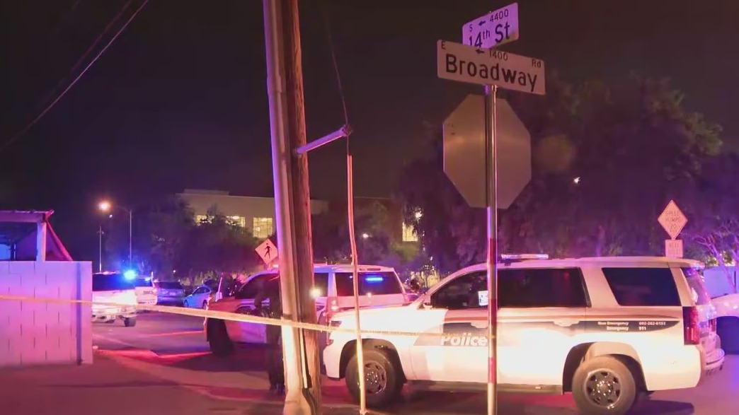 Deadly shooting investigation in south Phoenix | FOX 10 Phoenix