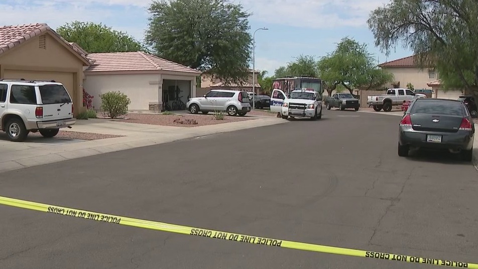 Man dies after fight leads to shooting in west Phoenix: police | FOX 10 ...