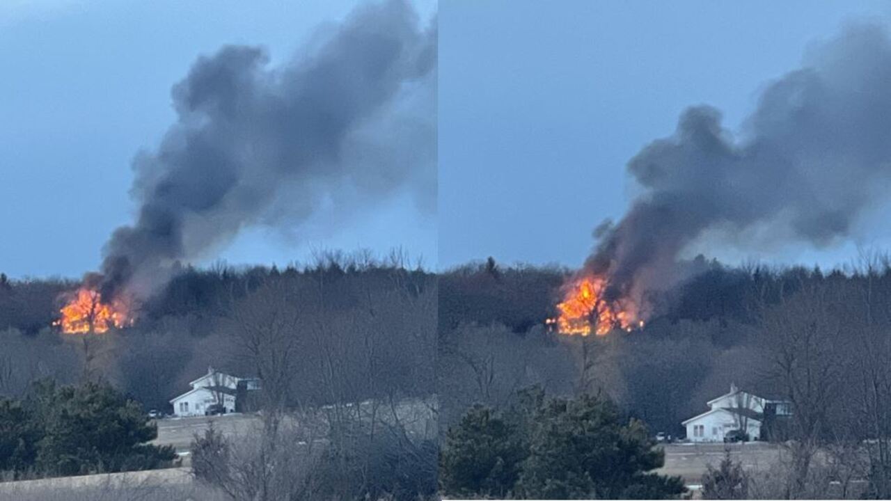 Mukwonago fire on Beulah Road (Courtesy: Hunter Bischmann)