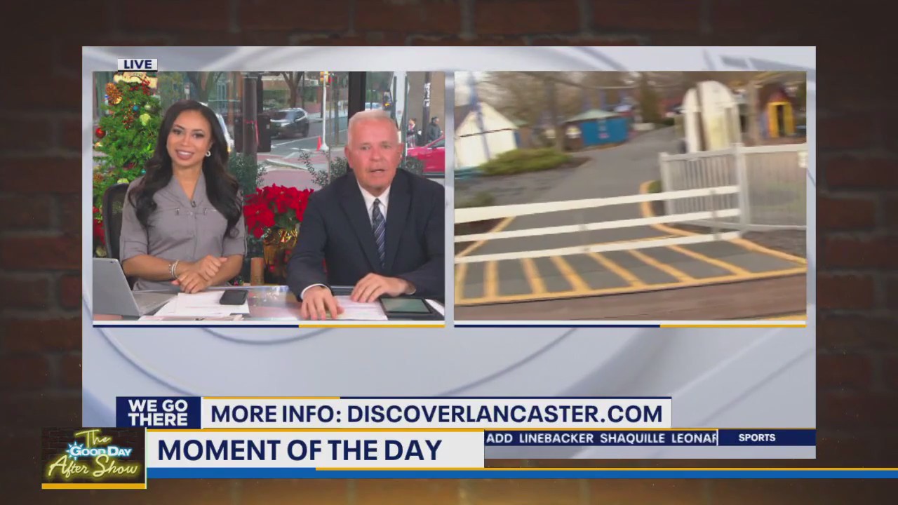 Moment of the Day: 'Ringing' in the holidays at Dutch Wonderland