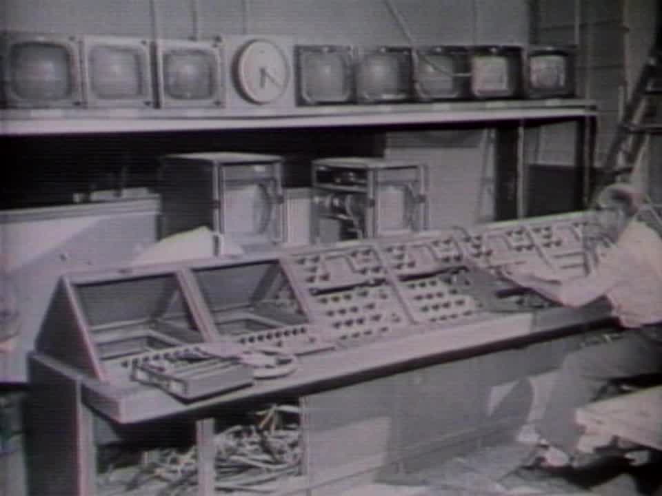 TV6 promotion - The TV6 team marches on