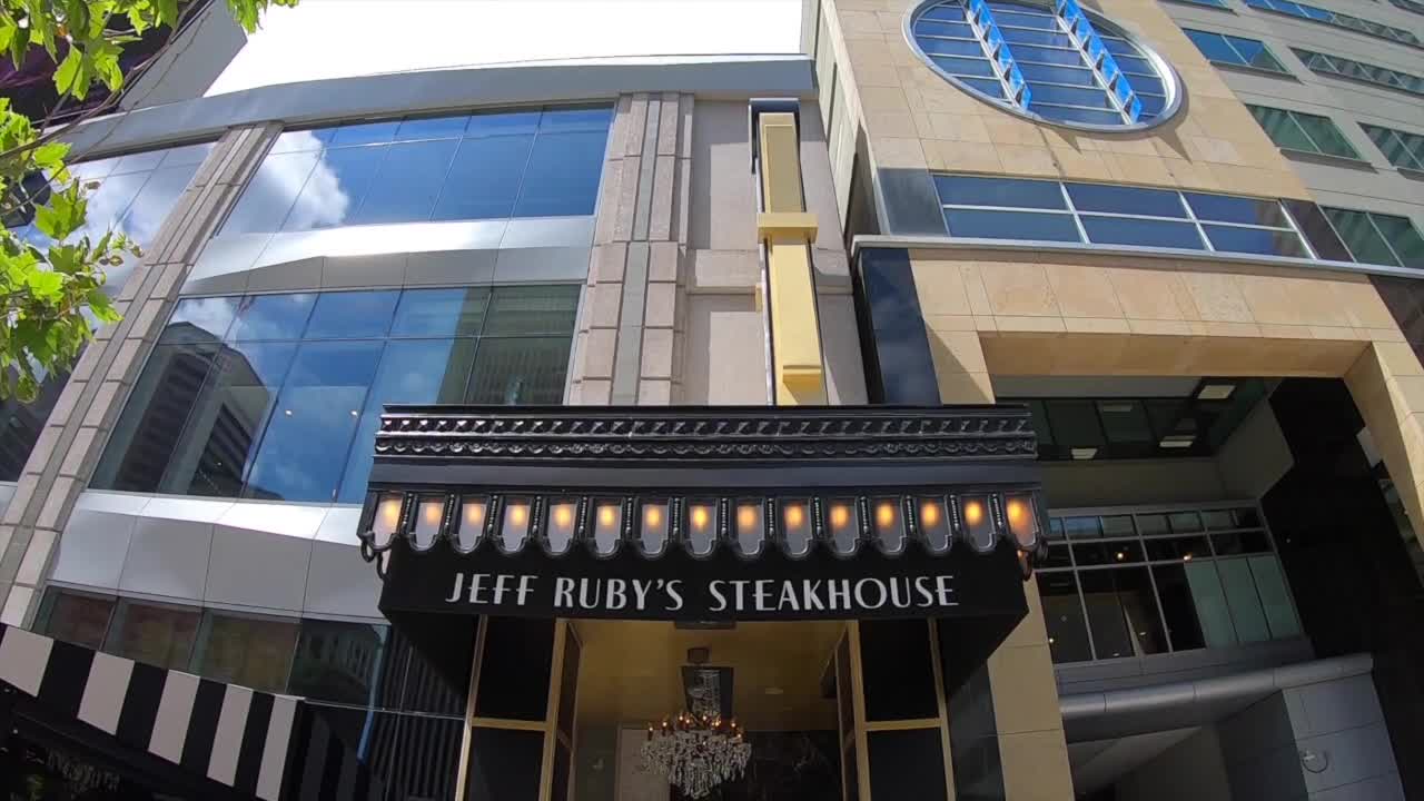 Good eats in Cincinnati before kickoff