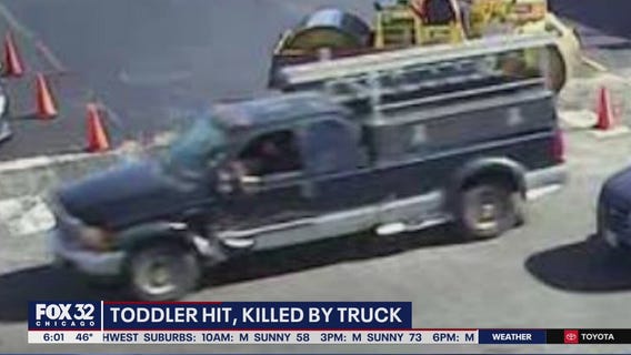 Police seek driver that struck, killed toddler on Chicago's Northwest Side