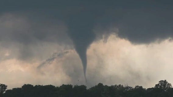 Tornadoes kill dozens in Kentucky, central U.S.