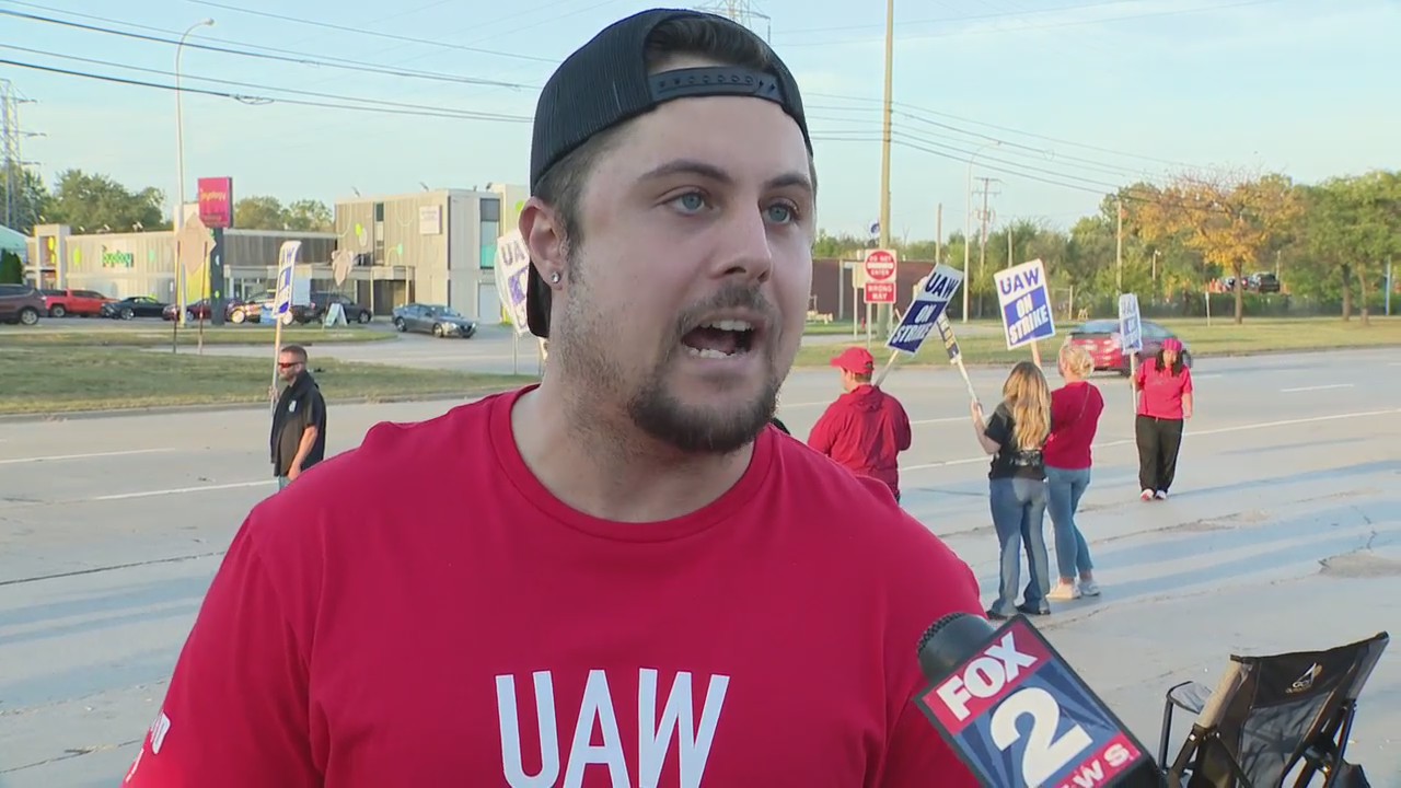 UAW strike against Big Three hits 20 days, workers are standing firm despite Ford layoffs