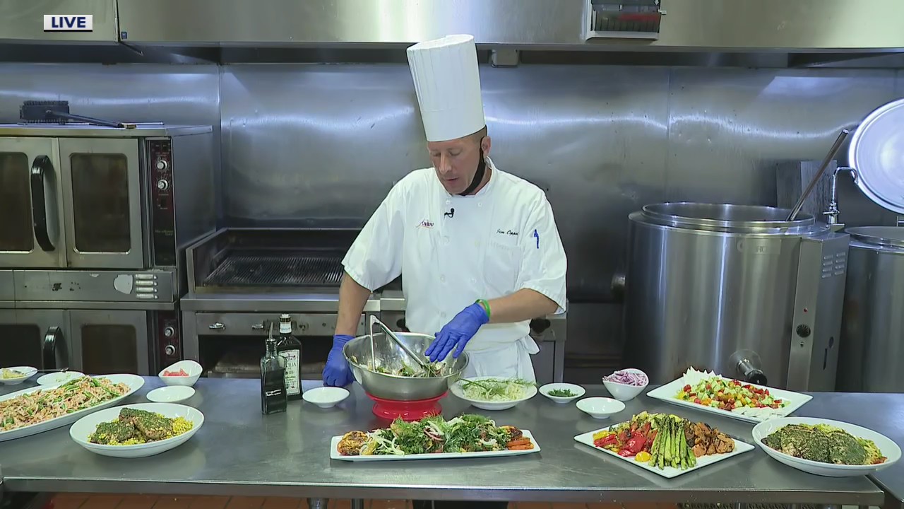 Making orange and fennel salad with Andiamo