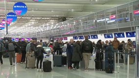 Holiday travel: Minnesotans sift through storm