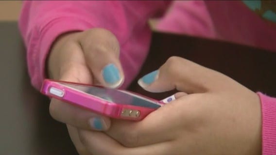 Push for parental permission for social media picking up steam