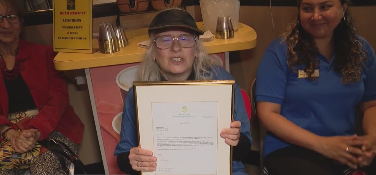 Woman celebrates 40 years working at same McDonald's franshise
