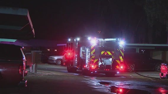 20 displaced in west Phoenix apartment fire