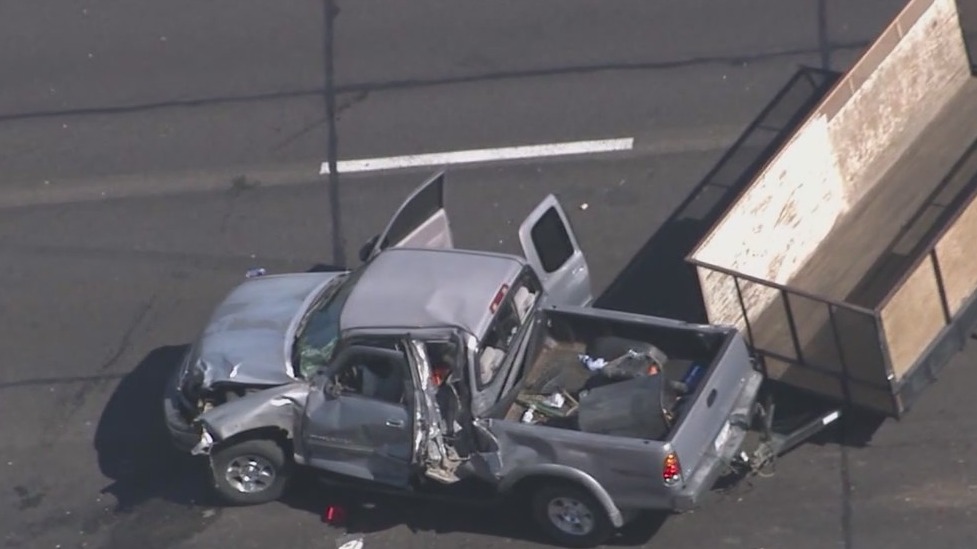 3 critically injured after crash on I-10 | FOX 10 Phoenix