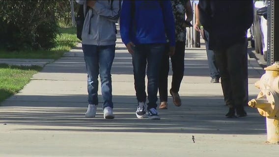 Monday marks deadline for LAUSD teacher vaccine mandate
