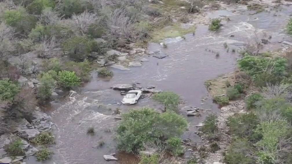 2 people rescued from floods in Spicewood