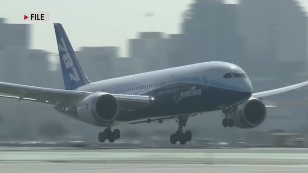 Boeing plane's window cracks on transatlantic flight