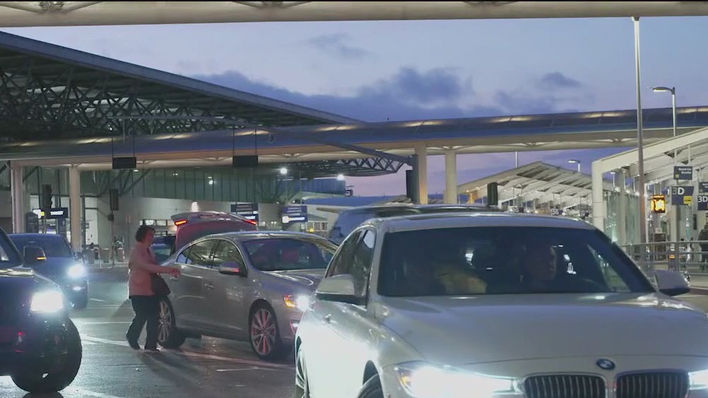 Record Thanksgiving travel predicted in Bay Area this week