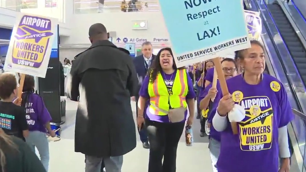 Airline catering workers strike at LAX for 2nd day