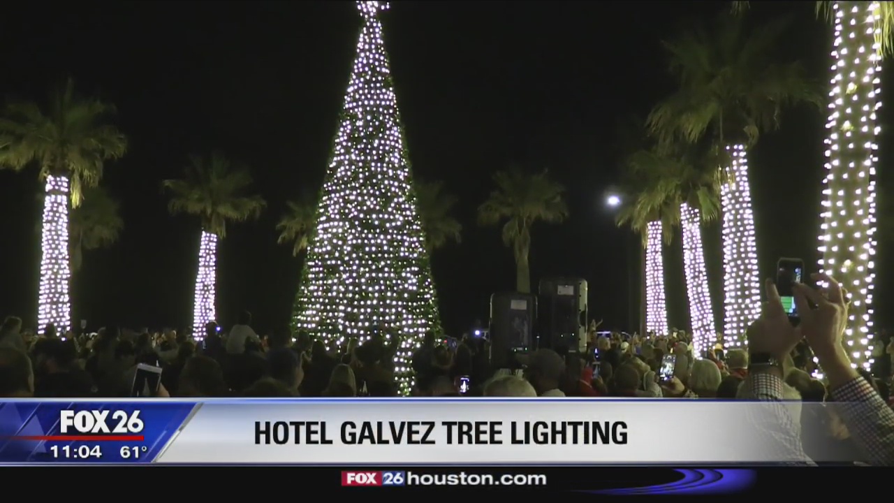 Holiday light displays in Dickinson, Galveston