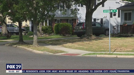 Parents in Marlton alarmed over man who approached teen girl as she exited a school bus