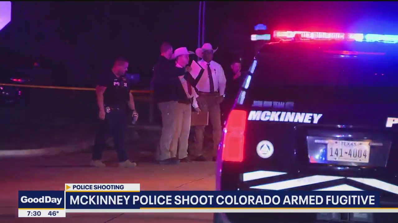 Man points gun at police after running from car crash