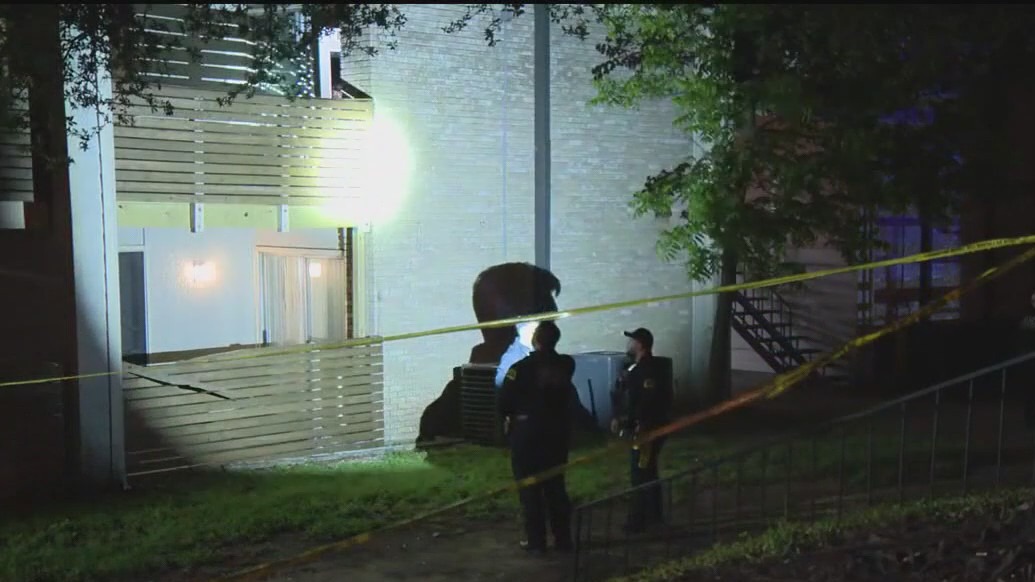 Man killed by stray bullet while in bed with wife: DPD