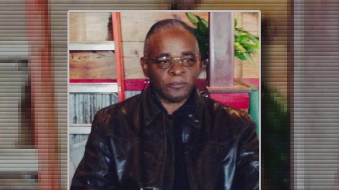 Jury deliberates Houston police officer's liability in deadly crash