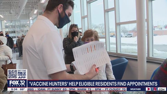 Chicago 'vaccine hunters' helping eligible residents find appointments