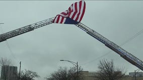 Chicago firefighter dead, 2 others injured in West Pullman blaze
