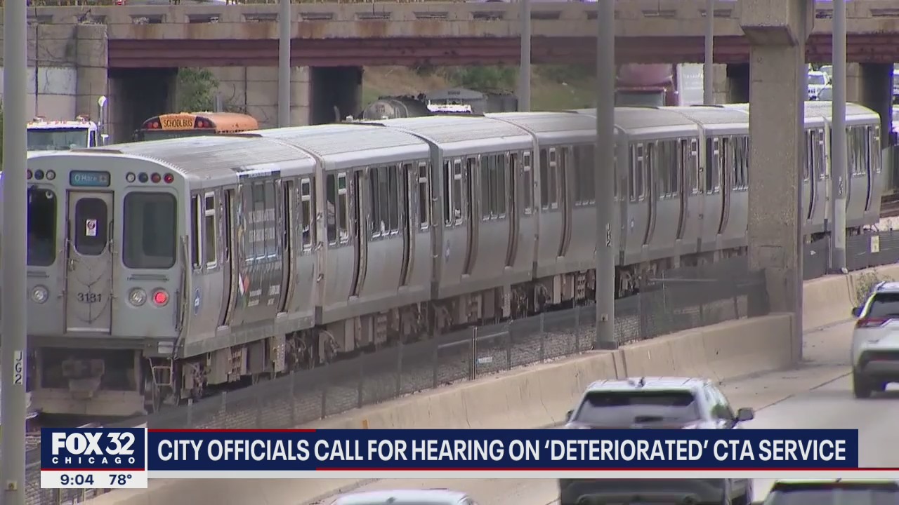 Chicago residents complain of 'ghost' trains and buses never showing up