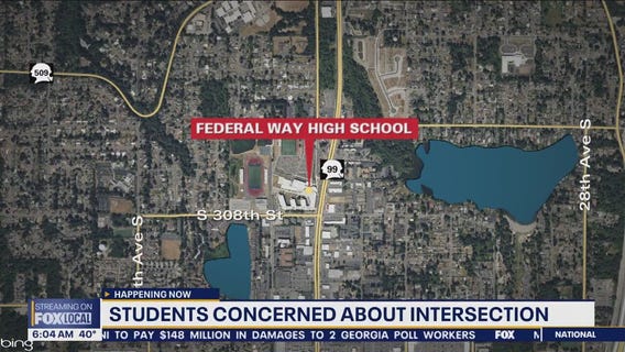 Federal Way students concerned about intersection