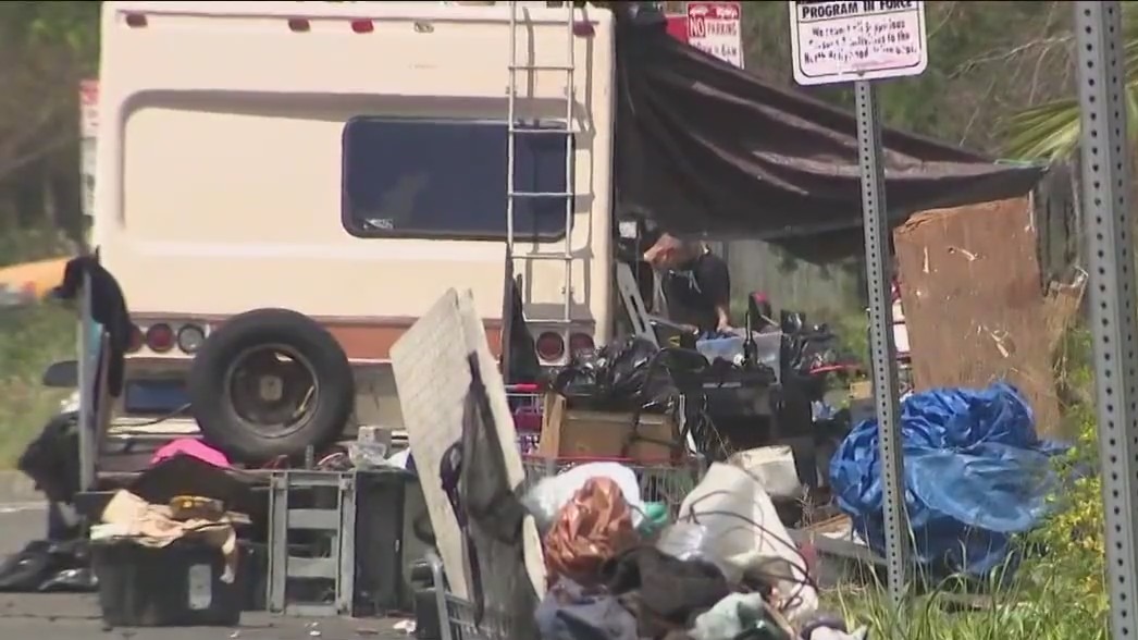 Valley Glen homeless encampment cleaned up