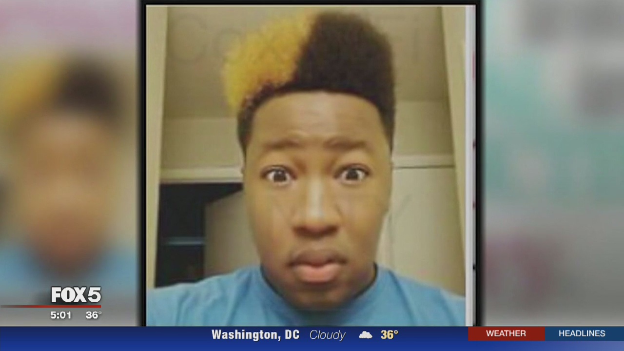 Ex-school aide Deonte Carraway pleads guilty in child porn case