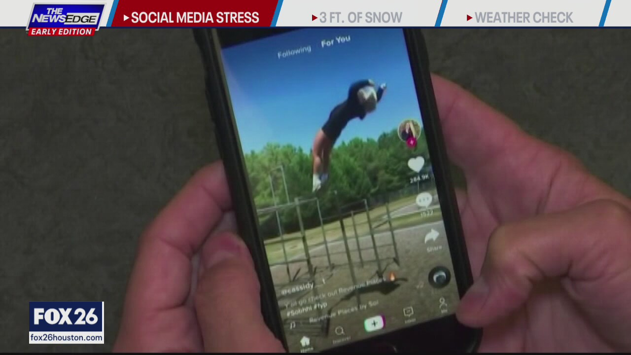 How the holidays during a pandemic can add to your stress